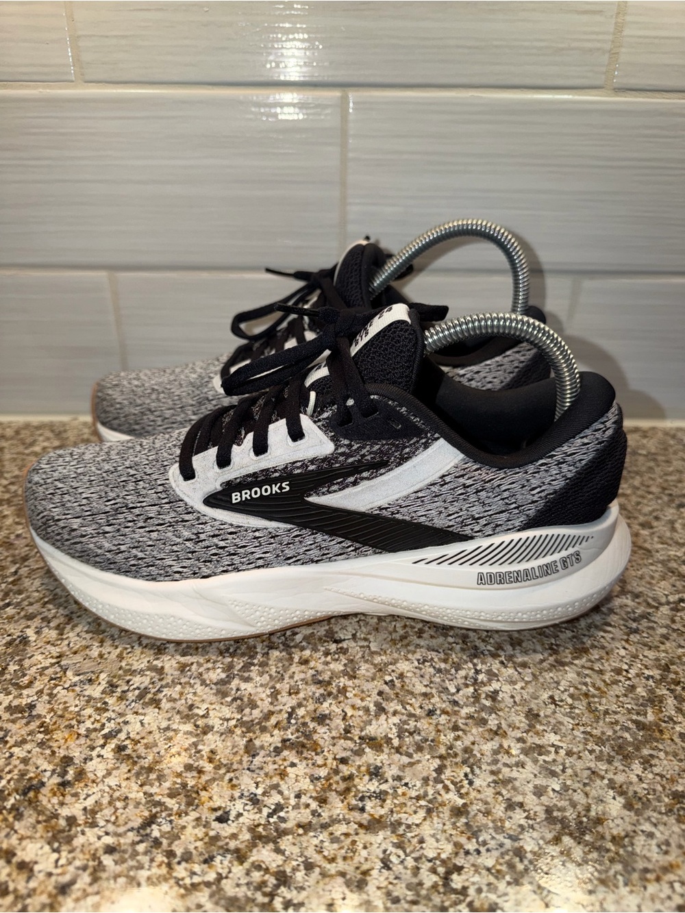Brooks Adrenaline GTS Running Shoes - Black, Gray & White - Picture 3 of 8